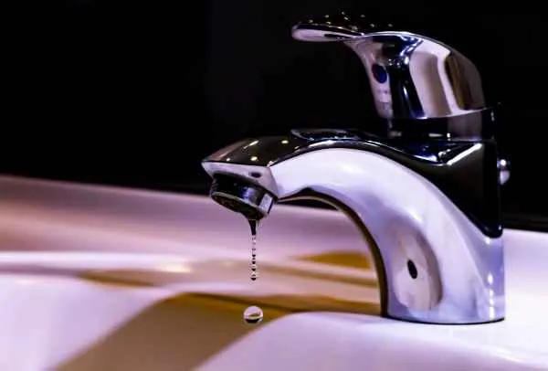 Wasserhahn